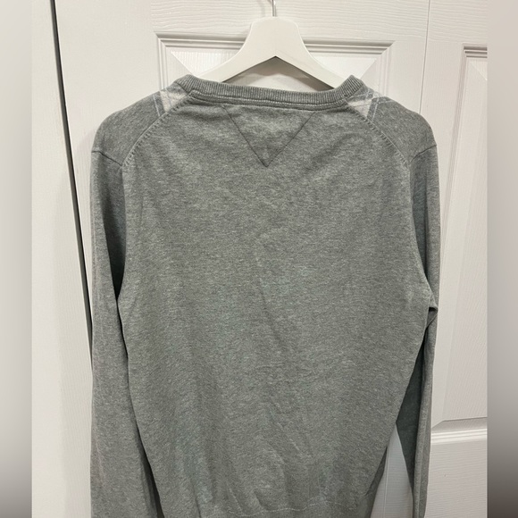 Men’s V neck Tommy Hilfiger sweater - Picture 5 of 5